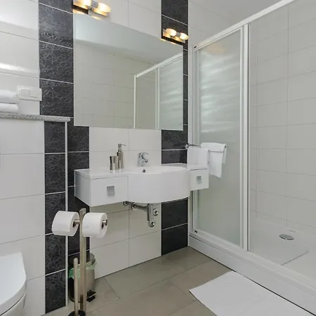 Vakantiehuis Gorgeous In With Sauna Sreser